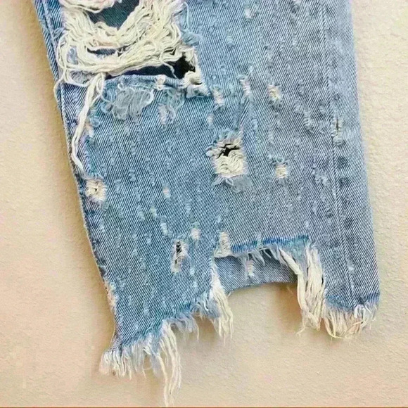 Carmar heavily distressed destroyed straight crop light wash jeans button fly 26 - Picture 4 of 16